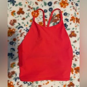 old navy active workout top fits xs and small